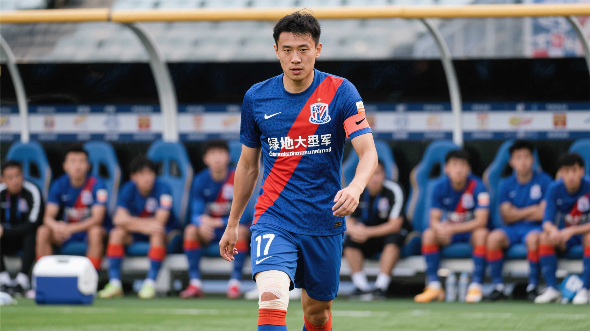 伤病侵袭申花阵容，半程战津门虎迎关键挑战